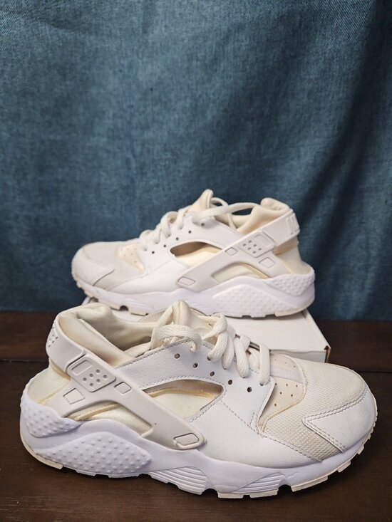 Nike Other - Nike Air Huarache Triple White GS 654275-110 Size 6.5Y | Women's 8 | Retro
